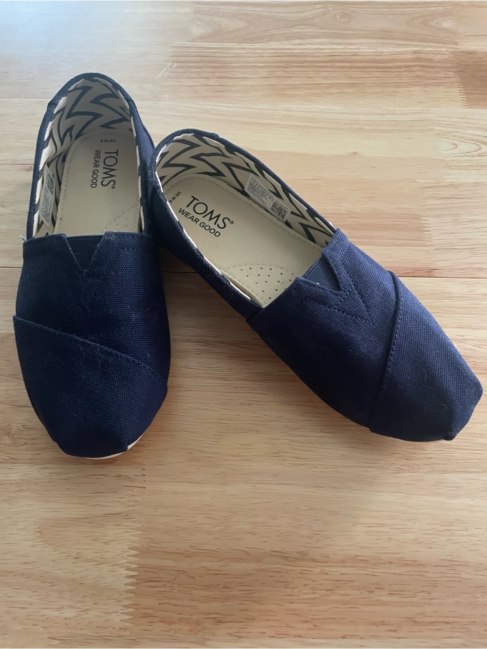 Toms Classic Slip-On Ballet Flats- Navy - Picture 4 of 4